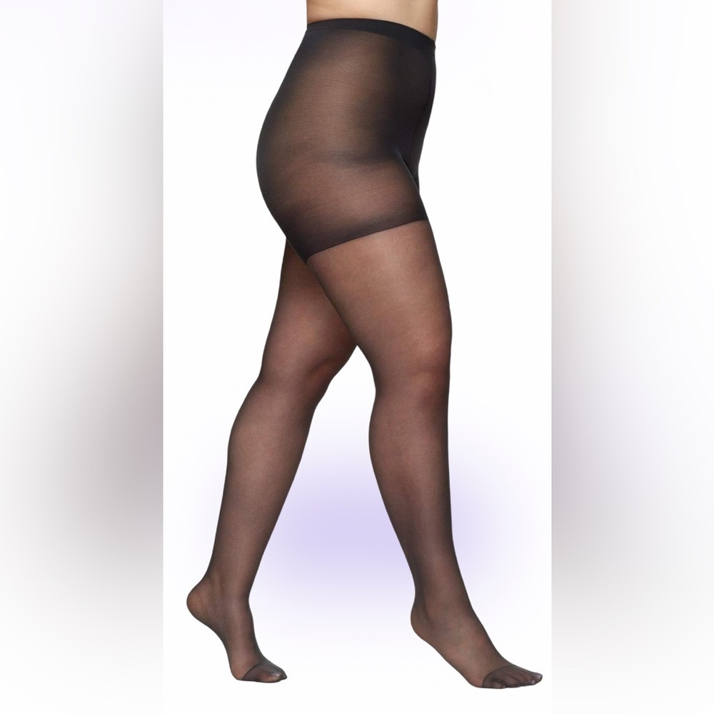 Berkshire black silky pantyhose Sz 3